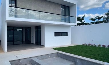 CASA EN VENTA MERIDA, CONKAL PRIV ARBOREA,  EQUIPADA, LISTO.