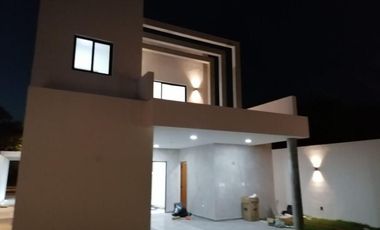 CASA EN VENTA/RENTA MERIDA, KIKTEIL, PRIVADA BLANCA, LISTA..
