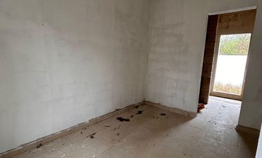 CASA EN VENTA MERIDA, KOMCHEN, PRIVADA JARDINES DE LA REJOYADA, A 3 MESES.