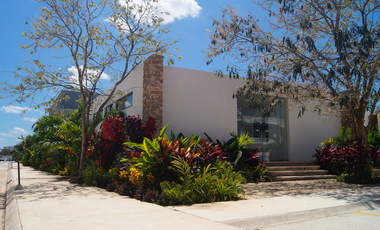 CASA EN VENTA MERIDA, CONKAL, PRIV YAAX BEH, MOD PREMIUM PLUS, LISTO.