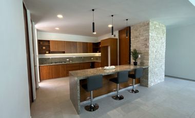 CASA EN VENTA MERIDA, PRIVADA ROCIO COUNTRY LIVING, MOD. 301, LISTA.