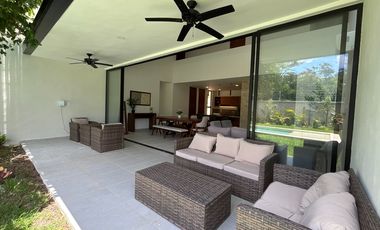 CASA EN VENTA MERIDA, PRIVADA ROCIO COUNTRY LIVING, MOD. 301, LISTA.