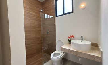 CASA EN VENTA MERIDA, PRIVADA ROCIO COUNTRY LIVING, MOD. 301, LISTA.