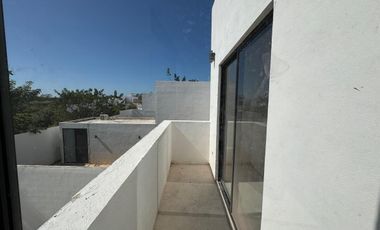 CASA EN VENTA MERIDA, CONKAL,  PRIVADA TAMORA, RESIDENCIA 177, DICIEMBRE 2025.
