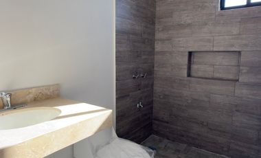 CASA EN VENTA MERIDA, CONKAL, PRIVADA SENDA REAL, MOD. MANZANARES, LISTA.