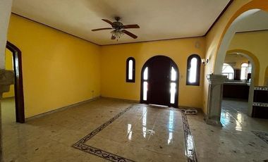 CASA EN VENTA MERIDA, AVENIDA PRINCIPAL DE CONKAL, ENTREGA INMEDIATA.
