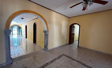 CASA EN VENTA MERIDA, AVENIDA PRINCIPAL DE CONKAL, ENTREGA INMEDIATA.