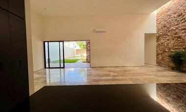 CASA EN VENTA MERIDA, DZITYA, CUMBRE DZITYA, MILAN  A 4 MESES.