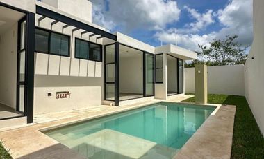 CASA EN VENTA MERIDA, PRIVADA PRADERAS DEL MAYAB, 1 PLANTA, ENTREGA INMEDIATA.
