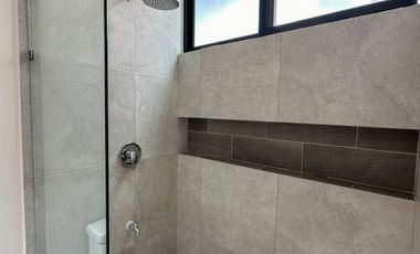 CASA EN VENTA MERIDA, PRIVADA PRADERAS DEL MAYAB, 1 PLANTA, ENTREGA INMEDIATA.