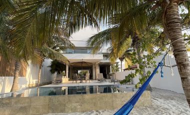 CASA EN VENTA MERIDA, PLAYA SAN BRUNO, FRENTE AL MAR, ENTREGA INMEDIATA.