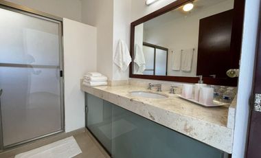 CASA EN VENTA MERIDA, PLAYA SAN BRUNO, FRENTE AL MAR, ENTREGA INMEDIATA.