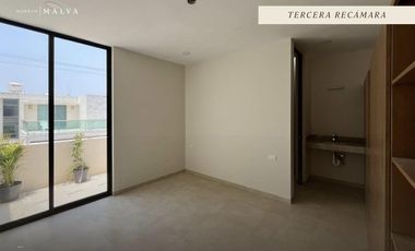 CASA EN VENTA MERIDA, TEMOZON NORTE, PATIO CAREY  MODELO MALVA LISTO