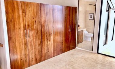 CASA EN VENTA MERIDA, CENTRO BARRIO SANTIAGO, AMUEBLADA, ENTREGA INMEDIATA.