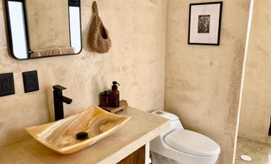 CASA EN VENTA MERIDA, CENTRO BARRIO SANTIAGO, AMUEBLADA, ENTREGA INMEDIATA.