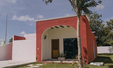 CASA EN VENTA MERIDA, CONKAL, QUINTAS BASPUL, MOD. COLIBRI, ENTREGA INMEDIATA.