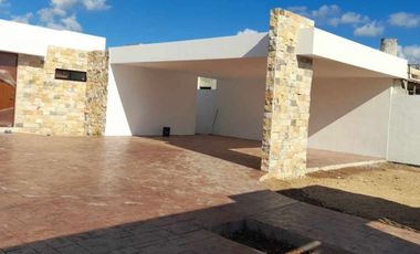CASA EN VENTA MERIDA SAN DIEGO CUTZ 1 PLANTA A 7 MESES
