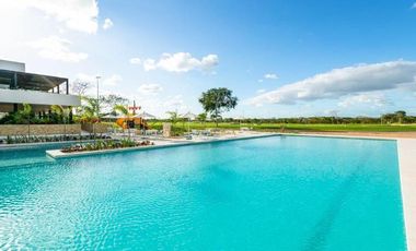 CASA EN VENTA MERIDA,  PRIVADA PROVINCIA CON CAMPO DE GOLF, LISTO