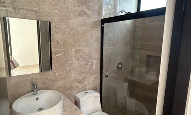 CASA EN VENTA MERIDA,  PRIVADA PROVINCIA CON CAMPO DE GOLF, LISTO