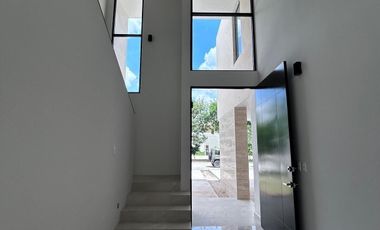 CASA EN VENTA MERIDA,  PRIVADA PROVINCIA CON CAMPO DE GOLF, LISTO