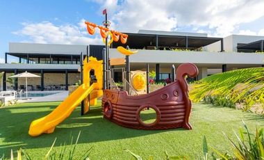 CASA EN VENTA MERIDA,  PRIVADA PROVINCIA CON CAMPO DE GOLF, LISTO