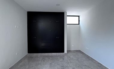 CASA EN VENTA MERIDA,  PRIVADA PROVINCIA CON CAMPO DE GOLF, LISTO