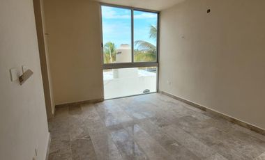 CASA EN VENTA MERIDA, PLAYA CHICXULUB, COSTERA VILLA, A 300 M DEL MAR, LISTA.