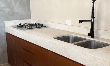 CASA EN VENTA MERIDA, PLAYA CHICXULUB, COSTERA VILLA, A 300 M DEL MAR, LISTA.