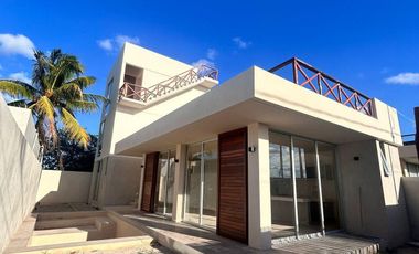 CASA EN VENTA MERIDA, PLAYA CHICXULUB, COSTERA VILLA, A 300 M DEL MAR, LISTA.