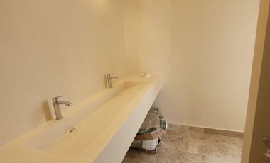 CASA EN VENTA MERIDA, PLAYA CHICXULUB, COSTERA VILLA, A 300 M DEL MAR, LISTA.