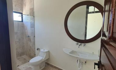 CASA EN VENTA MERIDA, CENTRO, BARRIO LA ERMITA, TORTOLITA, ENTREGA INMEDIATA.