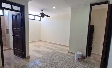 CASA EN VENTA MERIDA, CENTRO, BARRIO LA ERMITA, TORTOLITA, ENTREGA INMEDIATA.