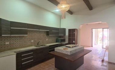 CASA EN VENTA MERIDA, CENTRO, BARRIO LA ERMITA, TORTOLITA, ENTREGA INMEDIATA.