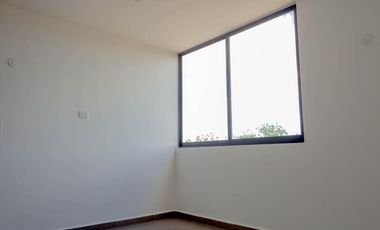 CASA EN VENTA MERIDA, PRIVADA PRADERAS DEL MAYAB, MOD. TREBOL PLUS, LISTA.