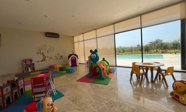 CASA EN VENTA MERIDA PRIV PRADERAS DEL MAYAB MOD AMBAR PLUS A 5 MESES.
