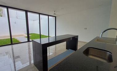 CASA EN VENTA MERIDA, CONKAL, PRIV YAAX BEH, MOD PREMIUM, ENTREGA INMEDIATA