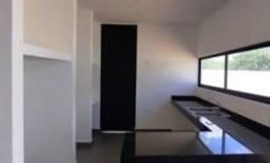 CASA EN VENTA MERIDA, PRIVADA PRADERAS DEL MAYAB, MOD, BAMBU, LISTA.