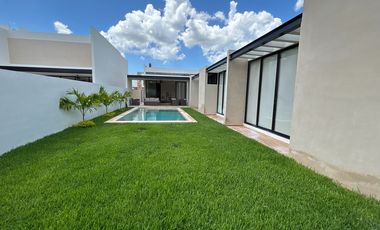 CASA EN VENTA MERIDA, PRIVADA ROCIO COUNTRY LIVING, MOD. 270 1 PLANTA, LISTA.