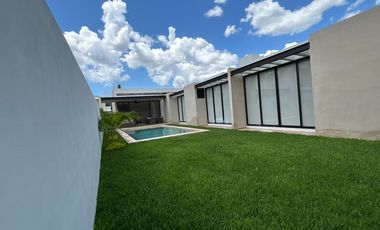 CASA EN VENTA MERIDA, PRIVADA ROCIO COUNTRY LIVING, MOD. 270 1 PLANTA, LISTA.