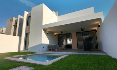 CASA EN VENTA EN MÉRIDA, CONKAL,  PRIVADA SILVESTA, MOD SILVERIA,  LISTA.