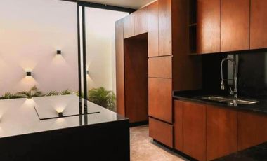 CASA EN VENTA EN MÉRIDA, CONKAL,  PRIVADA SILVESTA, MOD SILVERIA,  LISTA.