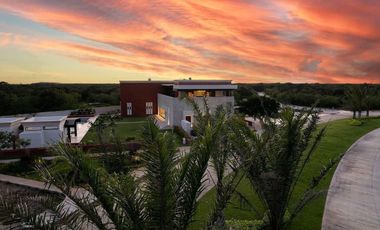 CASA EN VENTA MERIDA, SAN DIEGO CUTZ, PRIVADA LA RESERVA, A 3 MESES.