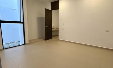 CASA EN VENTA MERIDA, CONKAL, PRIVADA NADIRA, ENTREGA INMEDIATA.