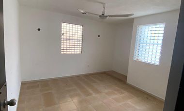 CASA EN VENTA MERIDA, PLAYA PROGRESO, 1 PLANTA A 500 MTS DEL MAR, LISTA.