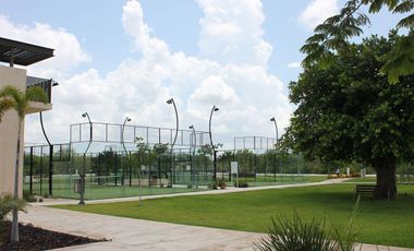 CASA EN VENTA MERIDA, KOMCHEN, PRIVADA NORTEMERIDA, ENTREGA INMEDIATA.