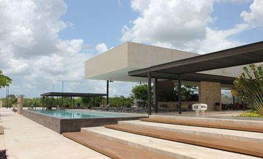 CASA EN VENTA MERIDA, KOMCHEN, PRIVADA NORTEMERIDA, ENTREGA INMEDIATA.