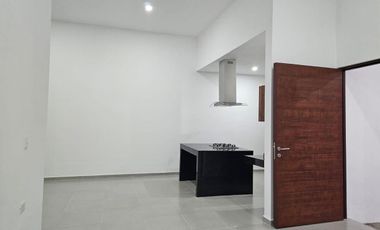 CASA EN VENTA MERIDA, CHOLUL, PRIVADA MORERA, MOD. 1 PLANTA, ENTREGA INMEDIATA.