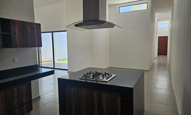 CASA EN VENTA MERIDA, CHOLUL, PRIVADA MORERA, MOD. 1 PLANTA, ENTREGA INMEDIATA.