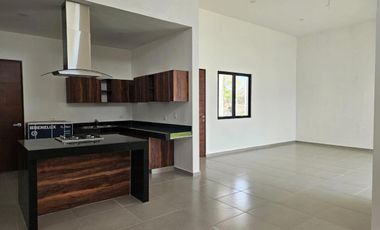 CASA EN VENTA MERIDA, CHOLUL, PRIVADA MORERA, MOD. 1 PLANTA, ENTREGA INMEDIATA.