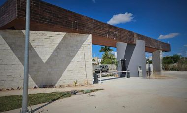 CASA EN VENTA MERIDA, CHOLUL, PRIVADA MORERA, MOD. 1 PLANTA, ENTREGA INMEDIATA.